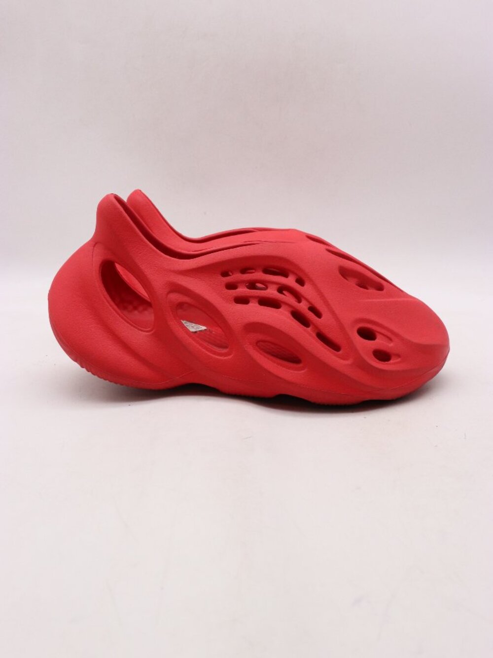 adidas Yeezy Foam RNNR Men's 5 Women's 6 Vermillion Red Slip On Sneaker
